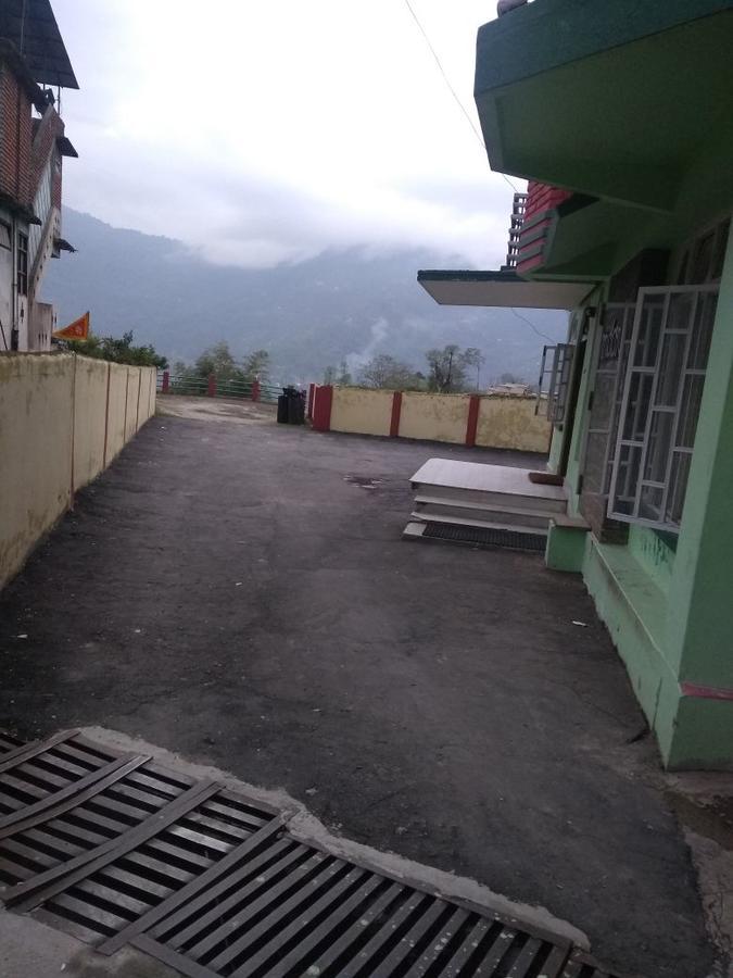 Hotel Mandar Gangtok Ngoại thất bức ảnh